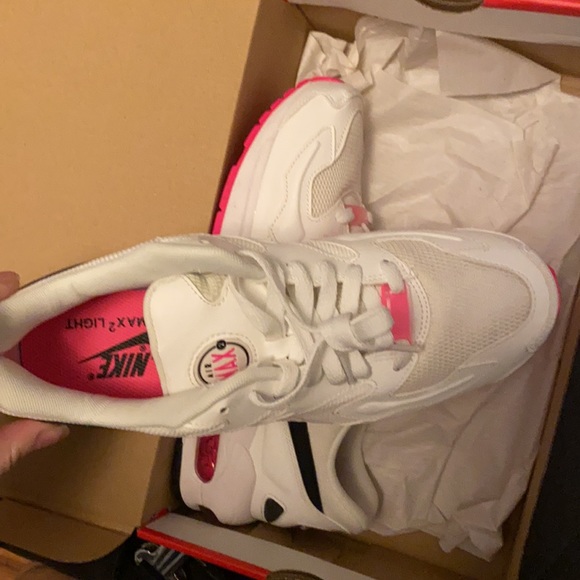 Nike running shoes - Picture 3 of 4